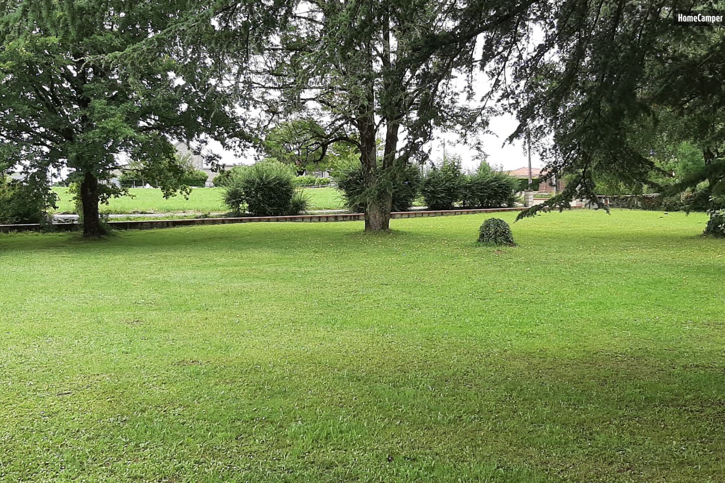 Campspace in Lanuéjouls, Occitanie