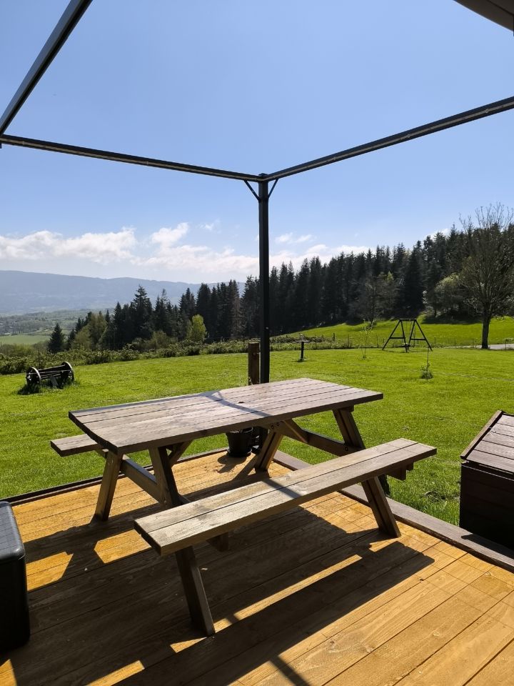 Campspace in Mayres, Auvergne-Rhône-Alpes