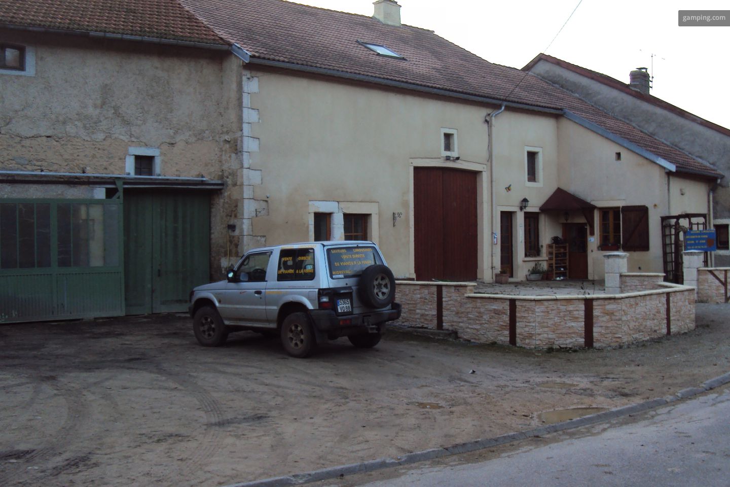Campspace in Midrevaux, Grand Est
