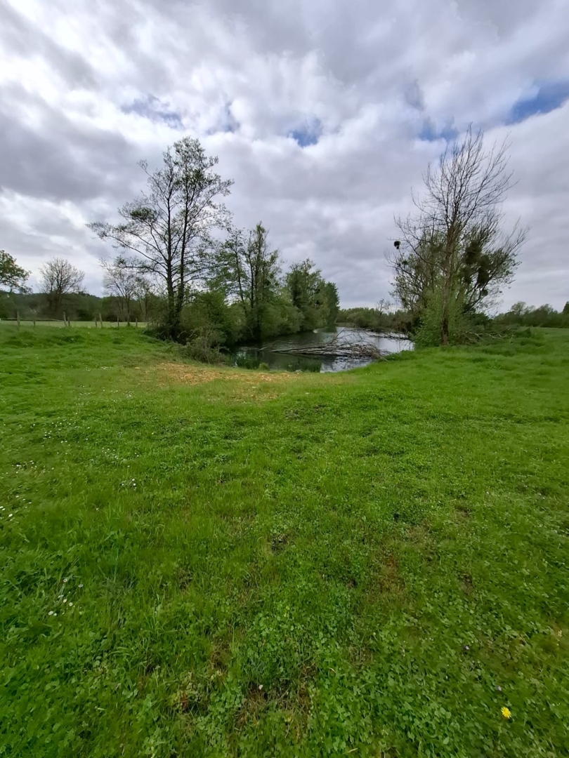 Campspace in Naintre, Nouvelle-Aquitaine