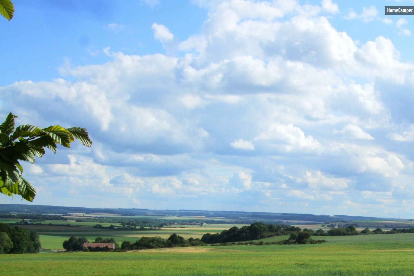 Campspace in Arcy-Sainte-Restitue, Hauts-de-France
