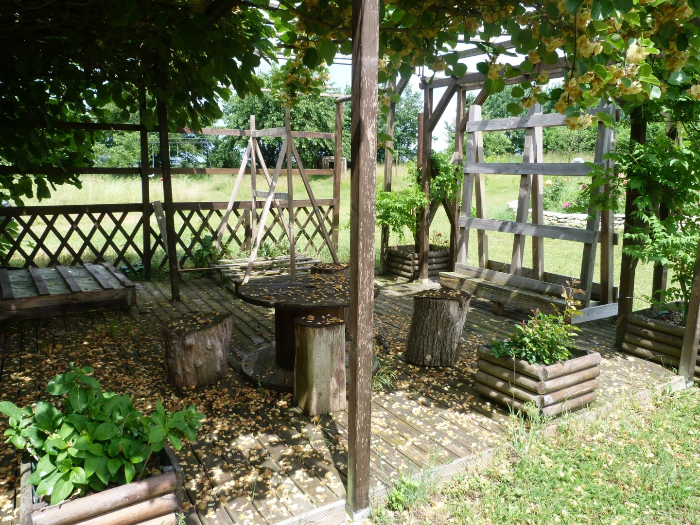 Campspace in Neuvy en Champagne, Pays de la Loire