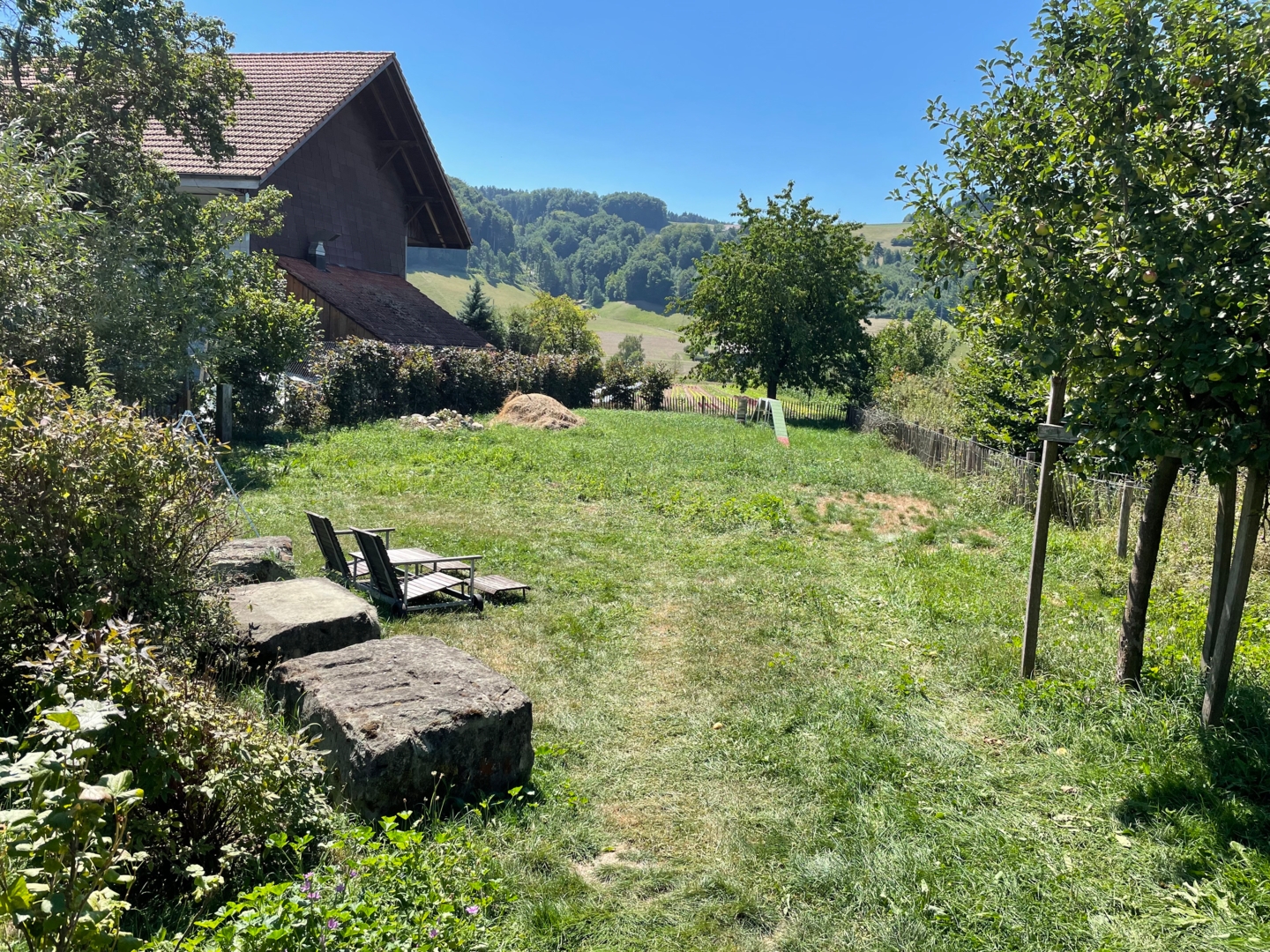 Apple Villa
