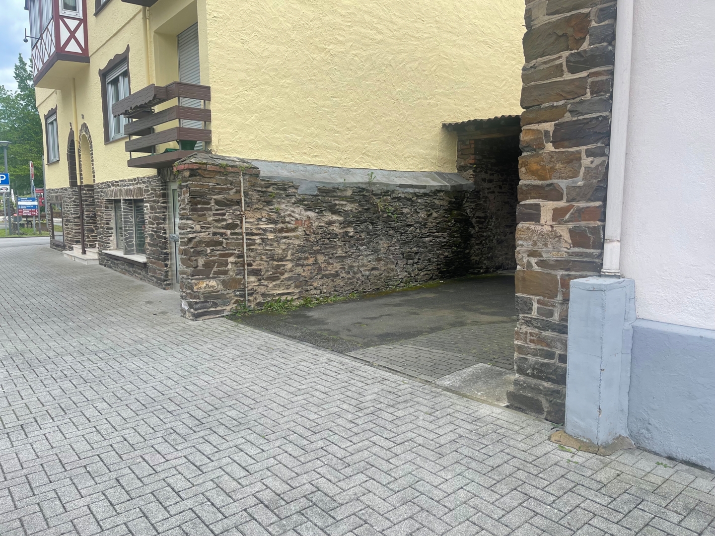 Parking at the hotel