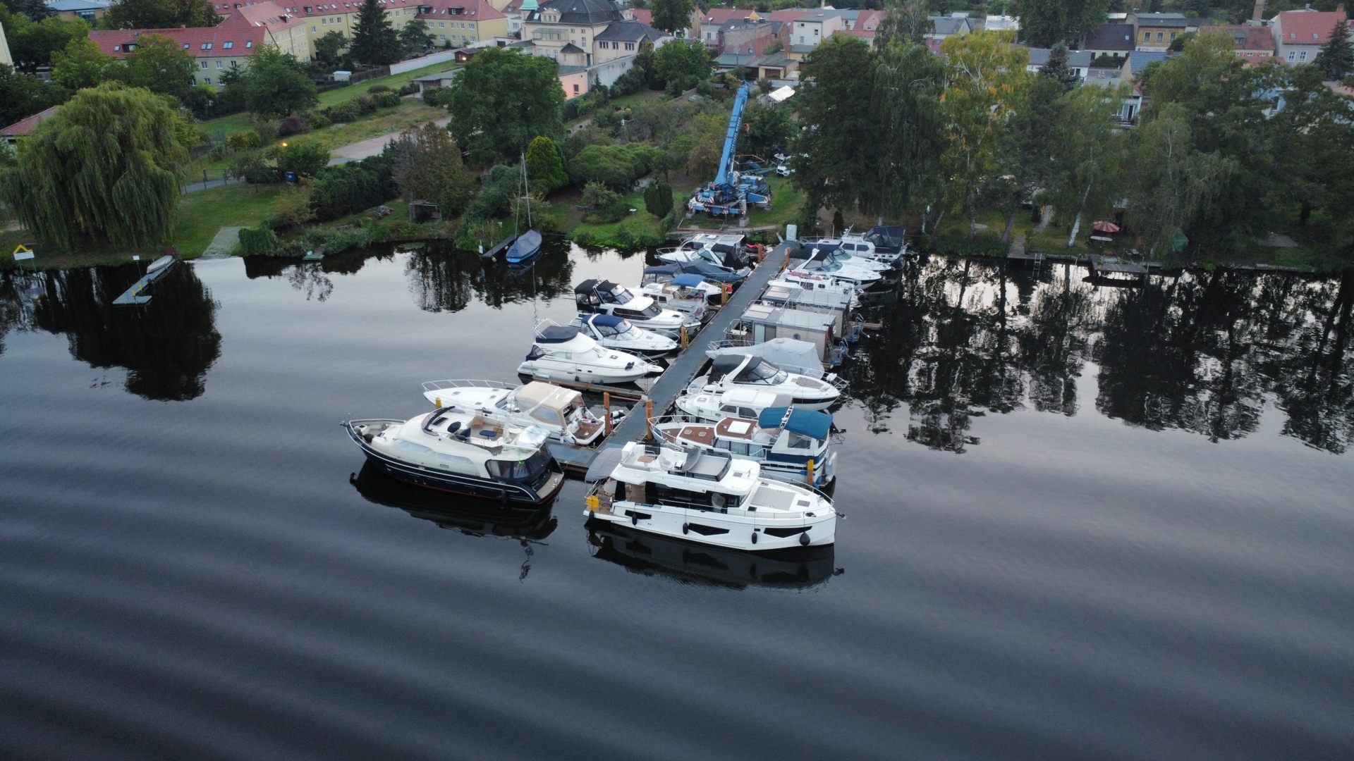 Motorhome/caravan parking space at the marina