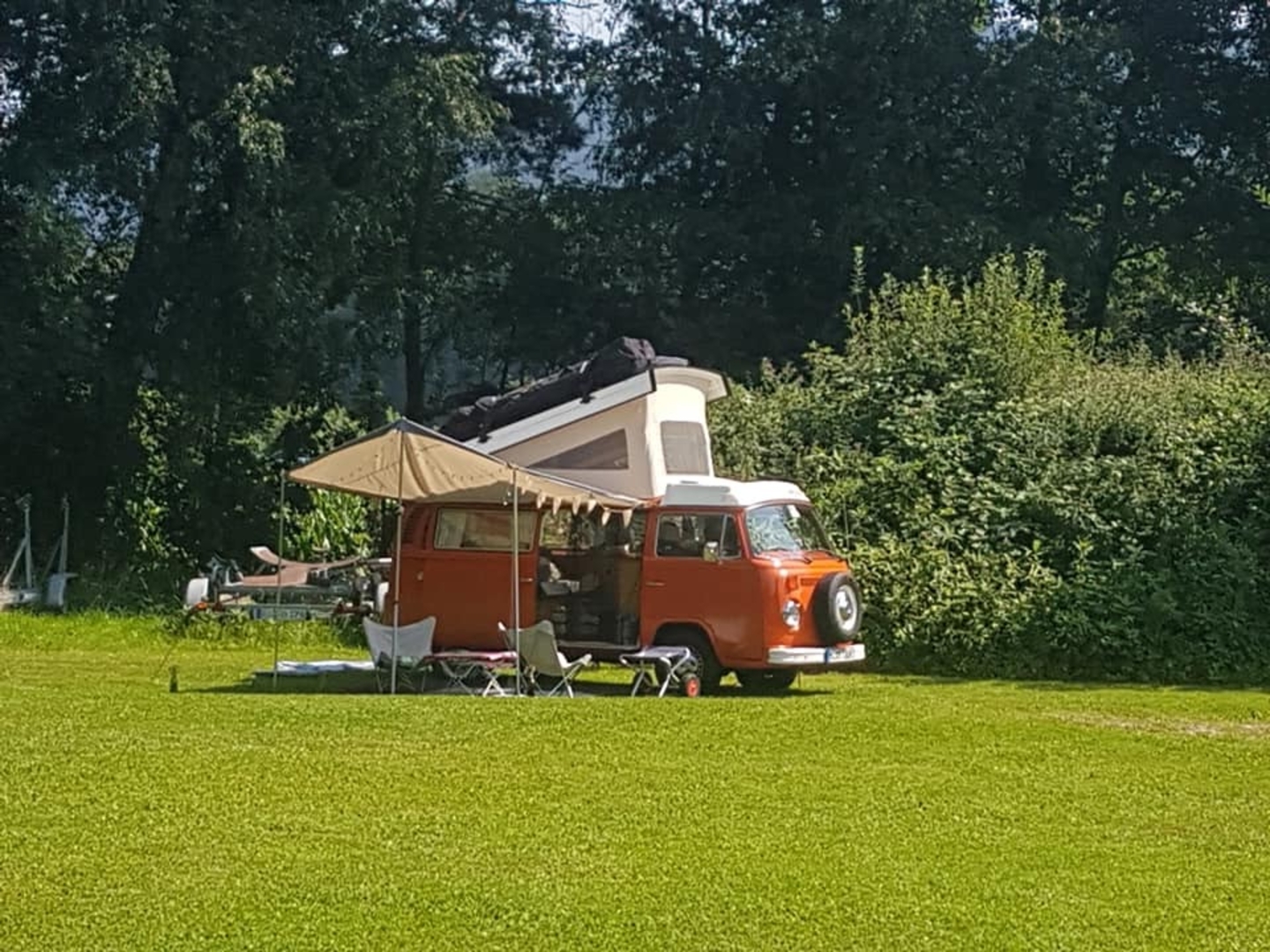 roof top tent Rooftop Tent w/ Ladder - 7.9ft x 4.6ft main image 1