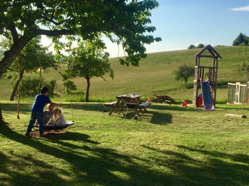 Kindvriendelijke camping met prachtig zonnig uitzicht in de Eifel afbeelding 1