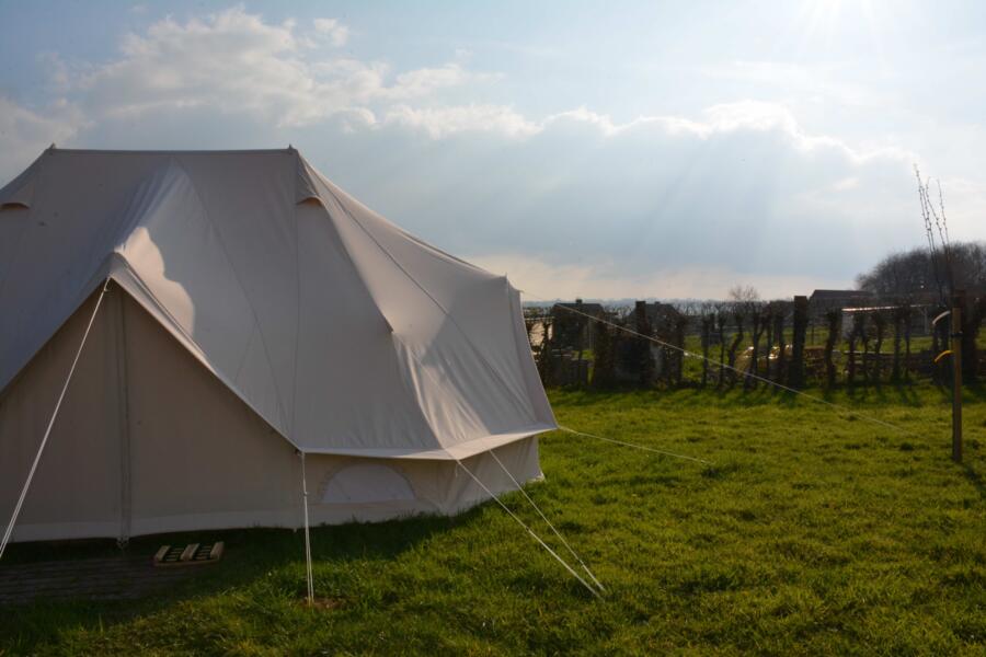 Eco-friendly,lo-fi glamping on one of the summits of the Flemish-Ardennes