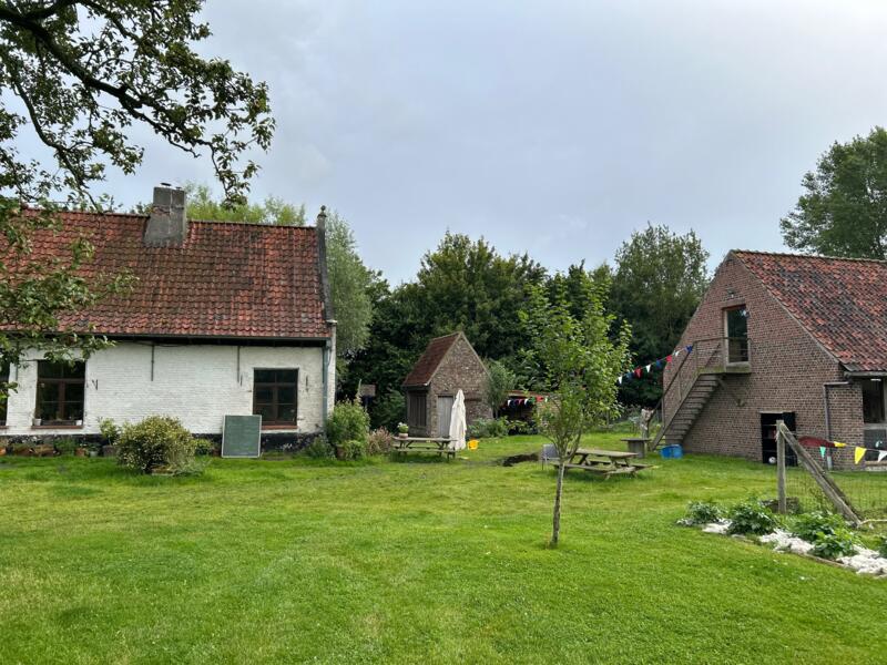 Campspace in Drongen, op de rand van de Vinderhoutse bossen, Oost-Vlaanderen afbeelding 1