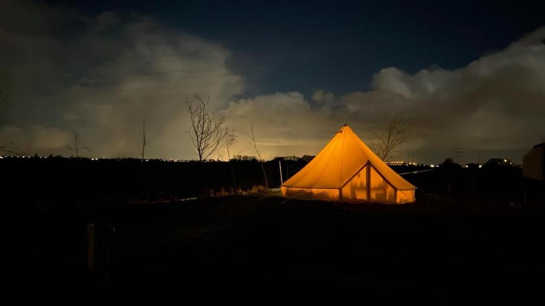 Kleiner, persnlicher und gemtlicher Campingplatz am Rande von Leiden.