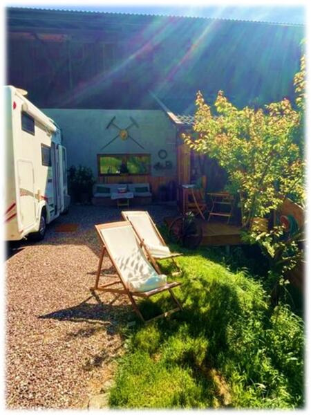 Kampeerplek op een bergboerderij in Ultental, Zuid-Tirol afbeelding