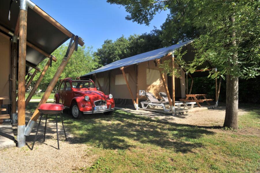 Camping Village du Port in de Dordogne: rustig verblijf aan de rivier