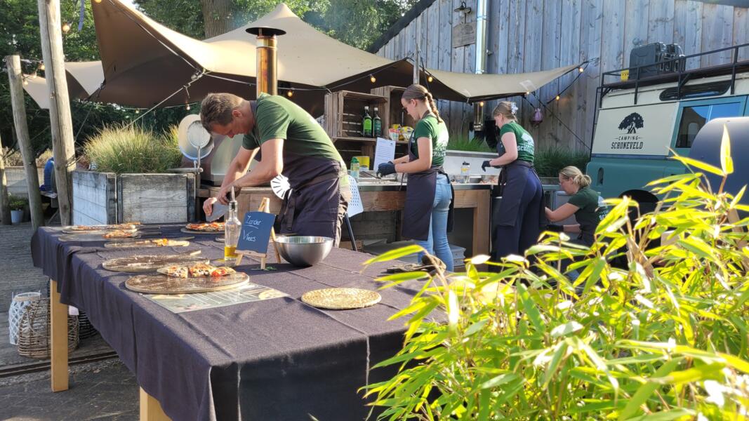 Fijne kampeerplek en glamping tenten op kleinschalige camping in de Achterhoek