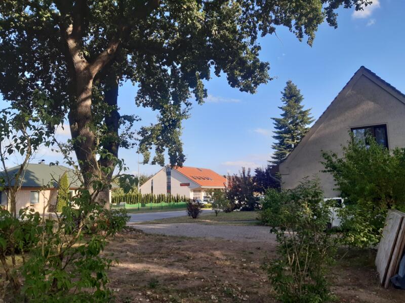 Kamperen in de boomgaard bij Schwerin afbeelding 1